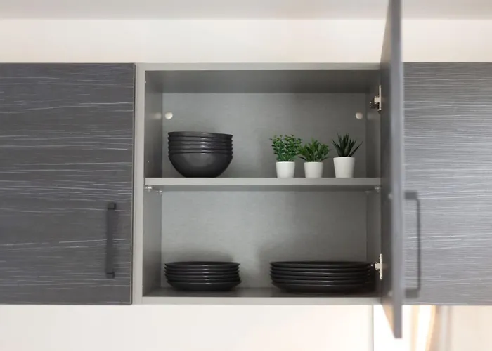 Nyaraló Modern 2-bed House 10-min To Centre