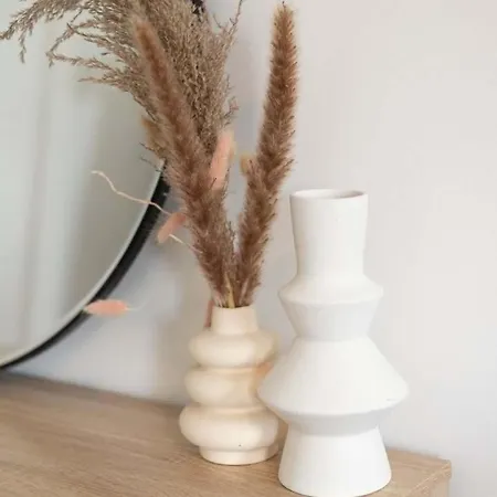 Modern 2-bed House 10-min To Centre Λιντς